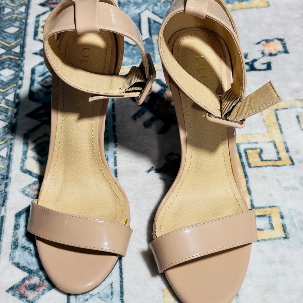 Elegant Nude Sandals